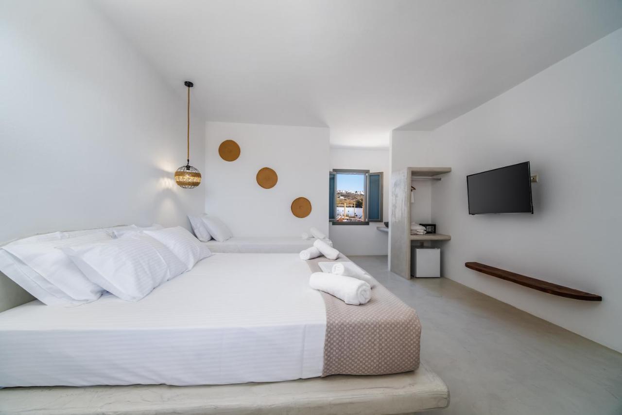 Amethyst Luxury Suites Oia Exterior photo