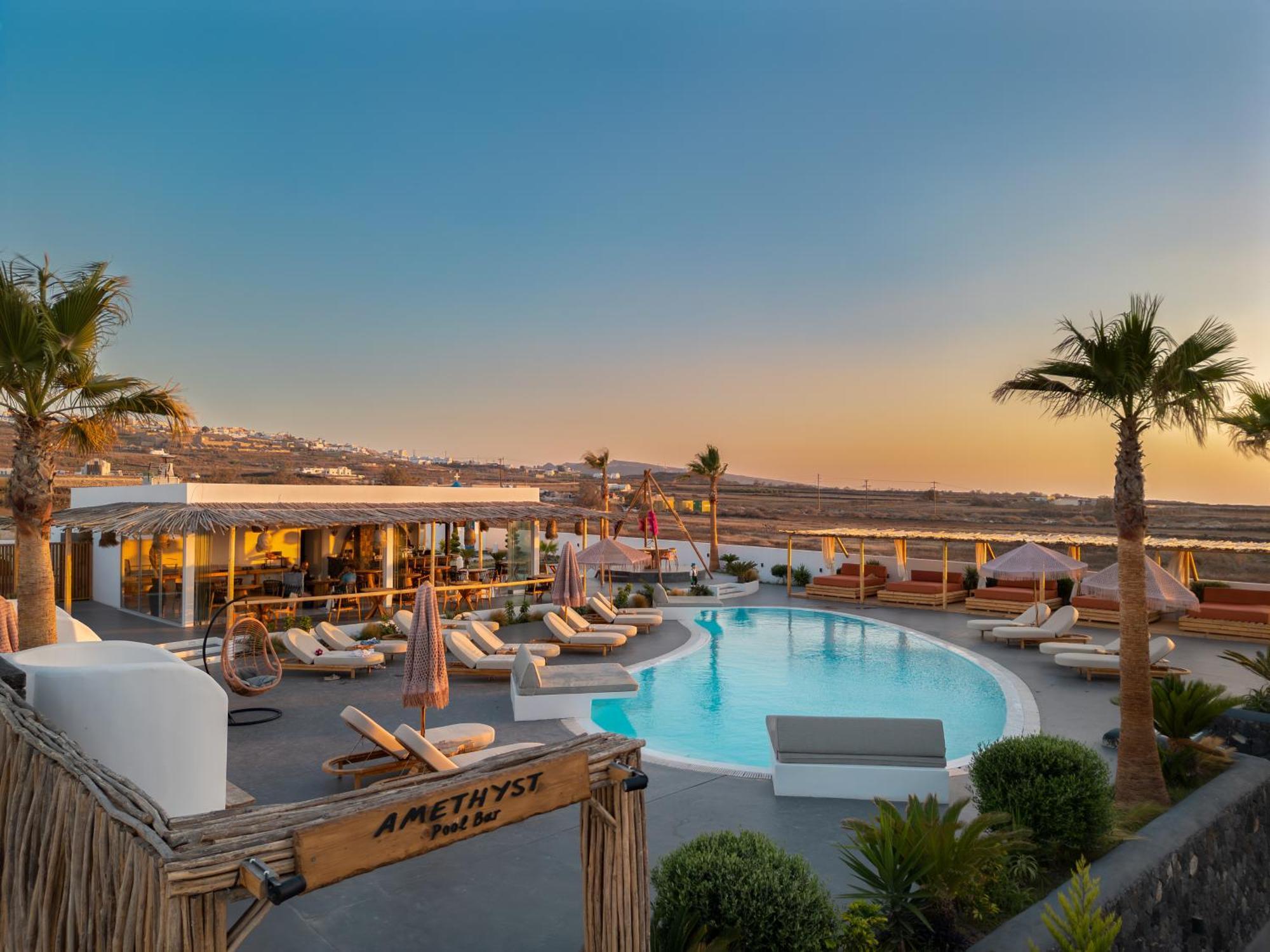 Amethyst Luxury Suites Oia Exterior photo